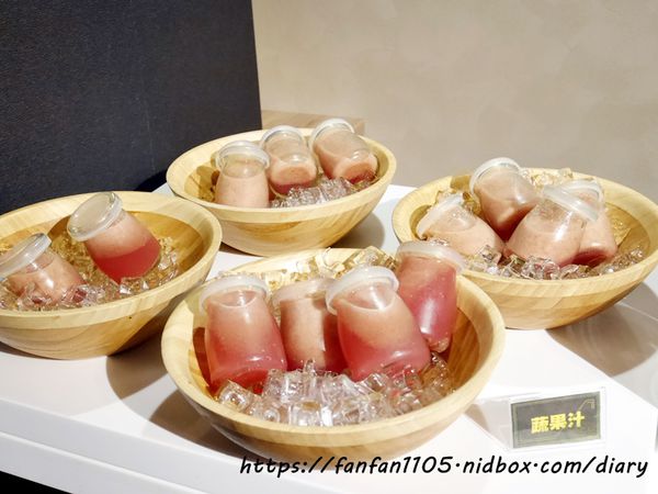 【52輕食buffet Salad Bar】#台北聚餐 #台北松江南京美食 #平價吃到飽 #健康 #輕食 #生菜沙拉吧 #蔬果汁 #生菜buffet自助吧 #美式新鮮特調沙拉 #排餐 #咖啡 (26).JPG