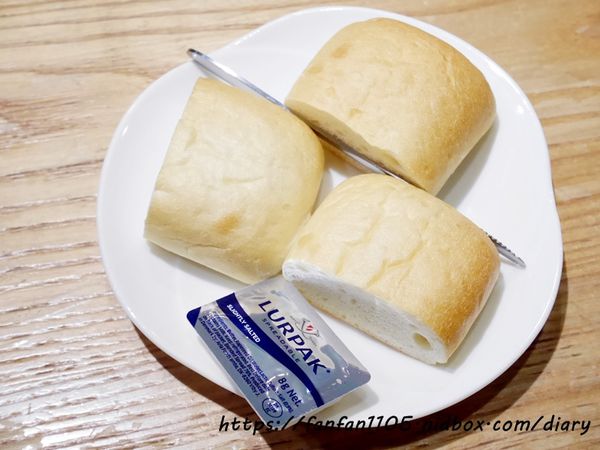 【52輕食buffet Salad Bar】#台北聚餐 #台北松江南京美食 #平價吃到飽 #健康 #輕食 #生菜沙拉吧 #蔬果汁 #生菜buffet自助吧 #美式新鮮特調沙拉 #排餐 #咖啡 (29).JPG