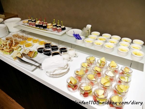 【52輕食buffet Salad Bar】#台北聚餐 #台北松江南京美食 #平價吃到飽 #健康 #輕食 #生菜沙拉吧 #蔬果汁 #生菜buffet自助吧 #美式新鮮特調沙拉 #排餐 #咖啡 (20).JPG