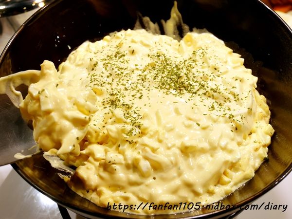 【52輕食buffet Salad Bar】#台北聚餐 #台北松江南京美食 #平價吃到飽 #健康 #輕食 #生菜沙拉吧 #蔬果汁 #生菜buffet自助吧 #美式新鮮特調沙拉 #排餐 #咖啡 (13).JPG