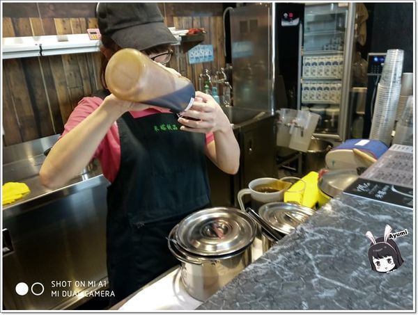 米塔黑糖飲品專賣：[食記]►台南永康區◄一杯飲品看似簡單卻不簡單從米塔黑糖飲品專賣用心開始/黑糖珍珠鮮奶/黑糖雙Q鮮奶/新鮮水果茶/焦糖海鹽奶茶