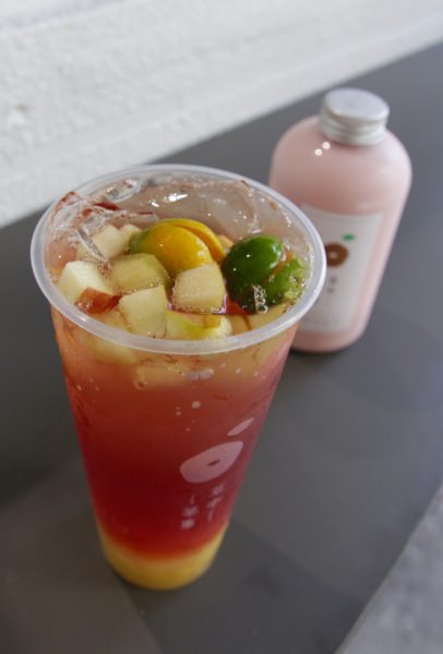 草本茶集(台北遼寧店)：[台北]遼寧街飲料店推薦 草本茶集 時尚輕養生手作花果珍珠