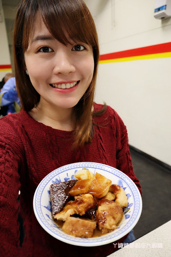 新竹美食小吃推薦寶島麵線站！老闆就賣這幾樣，甜不辣吃完免費加熱湯