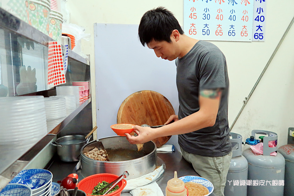 新竹小吃外送｜寶島麵線站只賣這幾樣！大魯閣湳雅廣場附近，甜不辣吃完免費加熱湯
