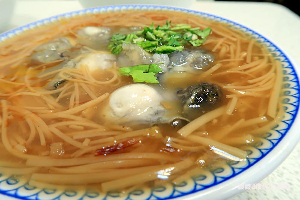 新竹小吃外送|寶島麵線站只賣這幾樣!大魯閣湳雅廣場附近,甜不辣吃完免費加熱湯