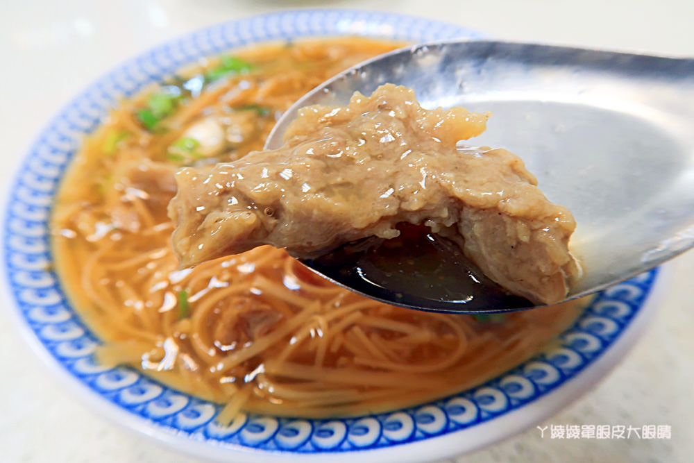 新竹小吃外送｜寶島麵線站只賣這幾樣！大魯閣湳雅廣場附近，甜不辣吃完免費加熱湯