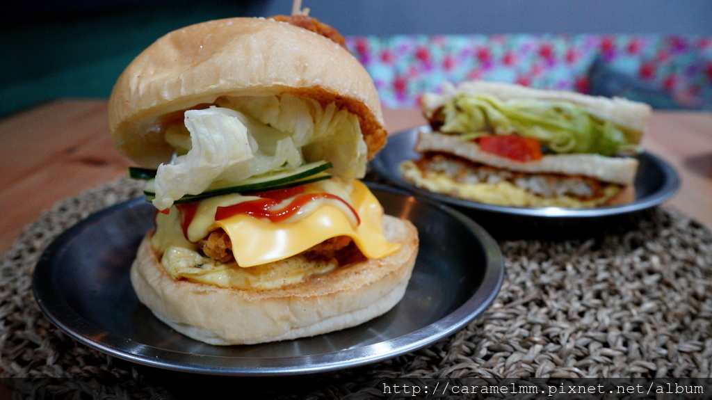 卡滋卡滋雞腿堡