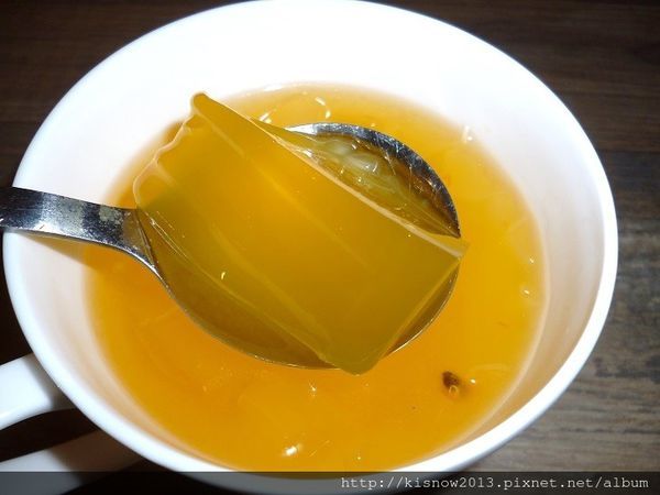 義食間42-百香果凍.JPG