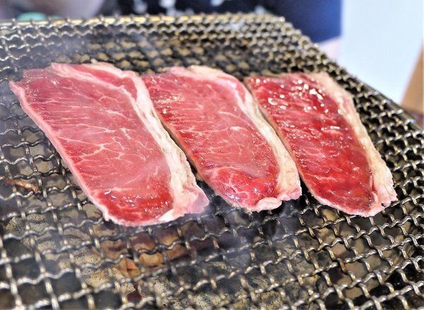 胖肚肚燒肉吃到飽:【食記】胖肚肚燒肉吃到飽!慶生聚餐的好地方!近捷運南京三民站 / 京華城旁