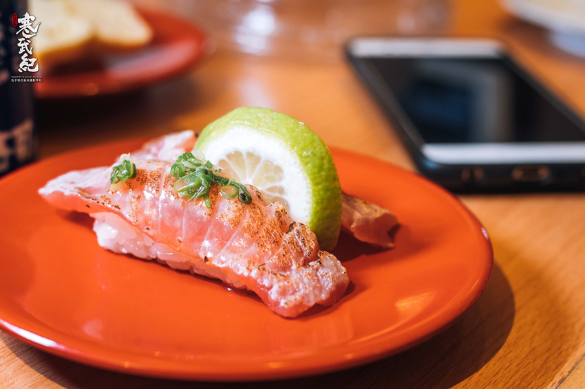 【中肯‧食記】合點壽司 內湖店（がってん寿司）．捷運西湖站｜講究師傅手作溫度．日本超人氣の迴轉壽司！