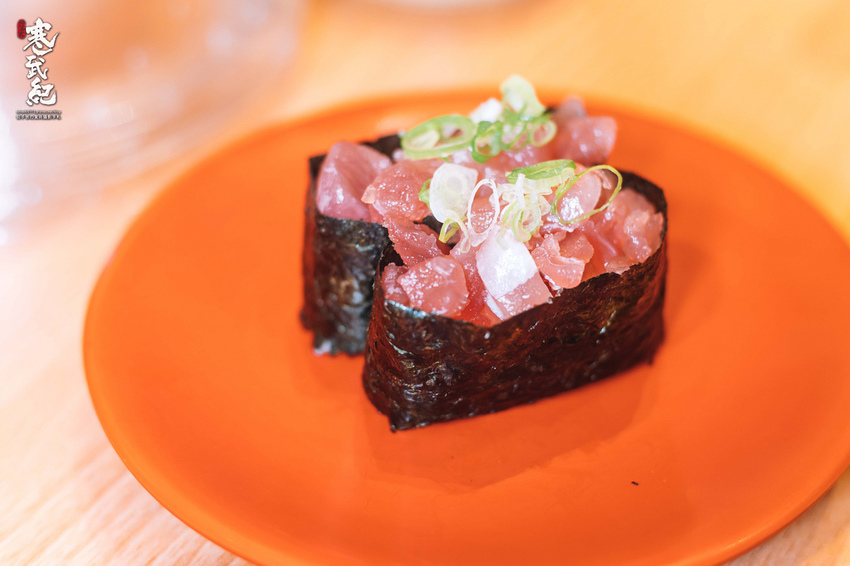 【中肯‧食記】合點壽司 內湖店（がってん寿司）．捷運西湖站｜講究師傅手作溫度．日本超人氣の迴轉壽司！