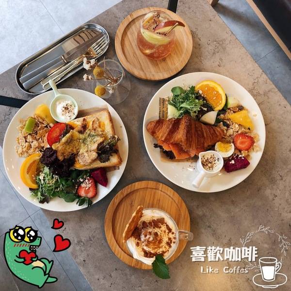 喜歡咖啡館：喜歡咖啡館：靠近大遠百,100種味道附近,IG正火紅的網美咖啡廳 (鮮奶厚吐司/可頌/咖啡飲品/自製甜點) 超多位置可以拍照!!!