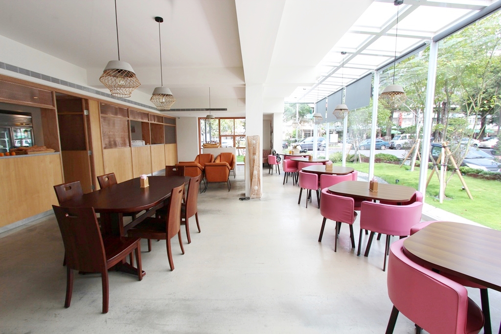 台中西區,三明治女孩的逆襲,主場景~原來真的有賣三明治。 - 微笑Joe幸運