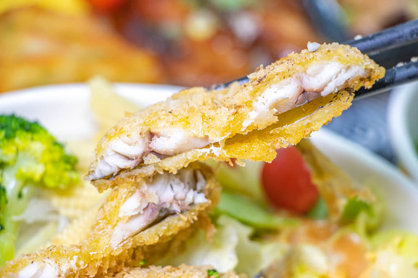 台中北區，少油低鹽用料實在的青和日式廚房，外食族最愛的便當款。 - 微笑Joe幸運