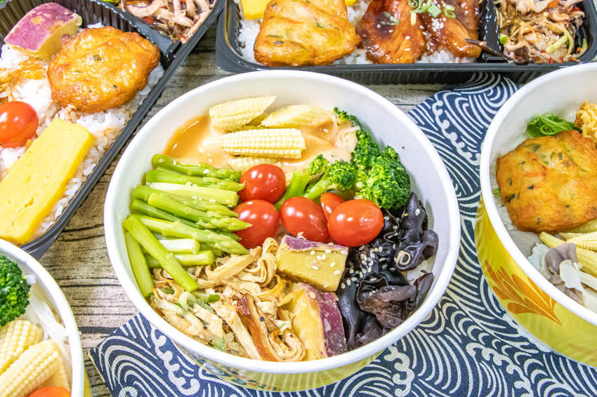 台中北區，少油低鹽用料實在的青和日式廚房，外食族最愛的便當款。 - 微笑Joe幸運