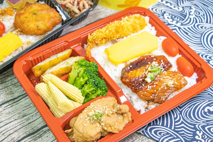 台中北區，少油低鹽用料實在的青和日式廚房，外食族最愛的便當款。 - 微笑Joe幸運