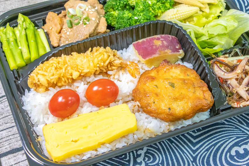 台中北區，少油低鹽用料實在的青和日式廚房，外食族最愛的便當款。 - 微笑Joe幸運