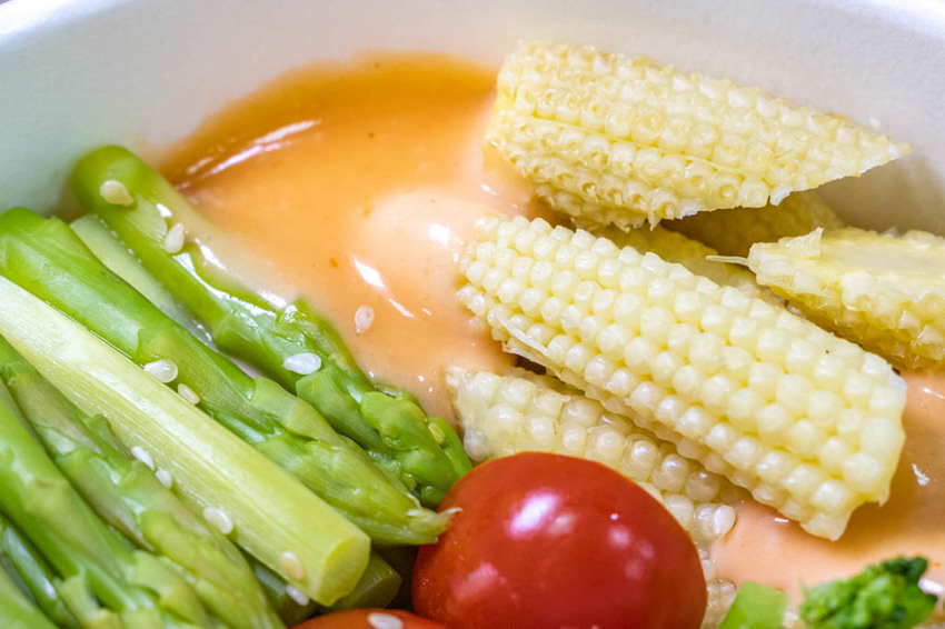 台中北區，少油低鹽用料實在的青和日式廚房，外食族最愛的便當款。 - 微笑Joe幸運