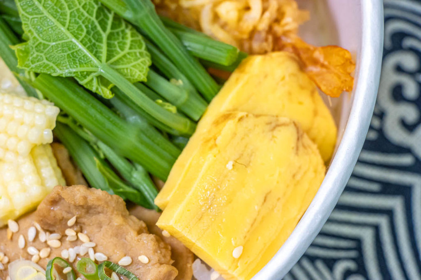 台中北區，少油低鹽用料實在的青和日式廚房，外食族最愛的便當款。 - 微笑Joe幸運