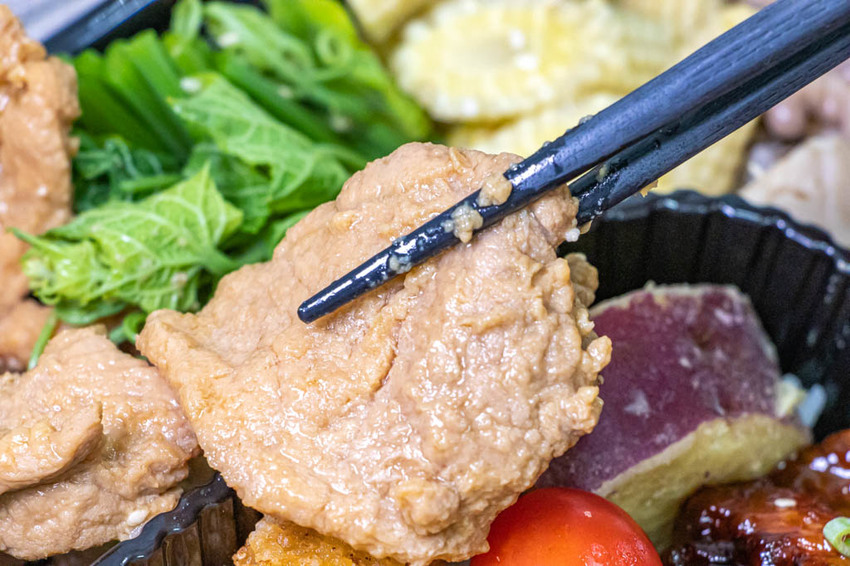 台中北區，少油低鹽用料實在的青和日式廚房，外食族最愛的便當款。 - 微笑Joe幸運