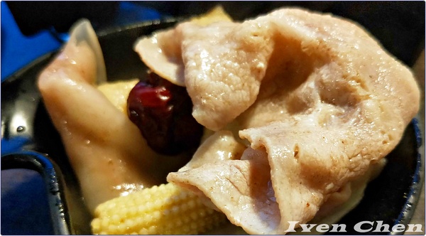 哈帕叔叔：《西門町美食》假日逛街的精緻鍋物/火鍋/丼飯/火烤兩吃/風味板燒/養生素食/石鍋拌飯/在料理豐富多元的『哈帕叔叔』