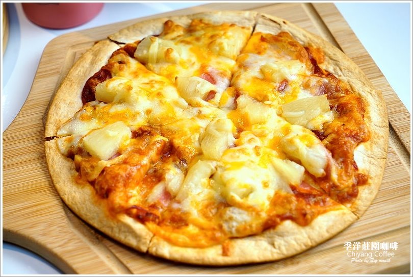 【桃園美食】季洋莊園咖啡‧夢幻漸層小農拿鐵、手沖單品咖啡冷熱體驗，鹹甜輕食都有!不限時、附Wifi、插座，無服務費的用餐好地方!