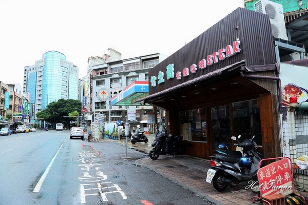 竹之青-牛排部屋(本店)：【台南美食】最有特色也是口味最創新的牛排店！搬家後全新面貌登場：竹之青牛排部屋