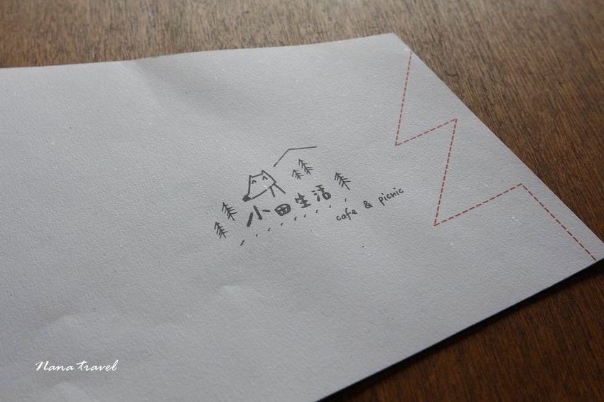 彰化田中》小田生活mmm。藏身稻田間的咖啡屋,ig打卡文青風,美式帳篷野餐趣,大片草原好療癒(寵物友善咖啡) - Nana愛旅行札記