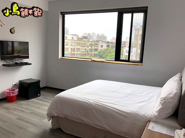 南勢角捷運站附近合法旅宿住宿推薦《中和旅舍》老公寓大翻新，住了一晚還想續住一晚！