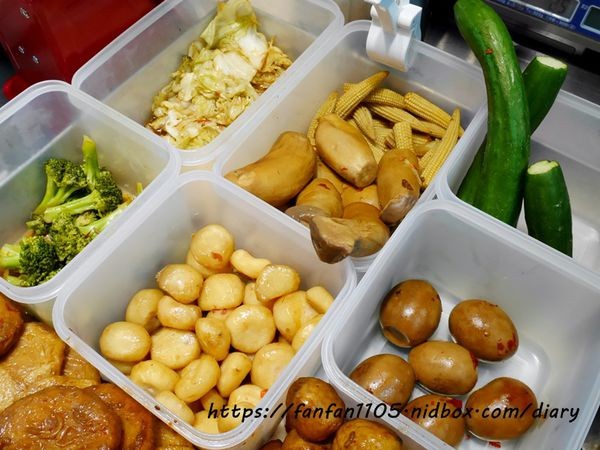 石牌好吃滷味【老三品雞腳】#石牌美食 #北投美食 #北投好吃滷味 #滷雞腳 #銅板美食 (14).JPG