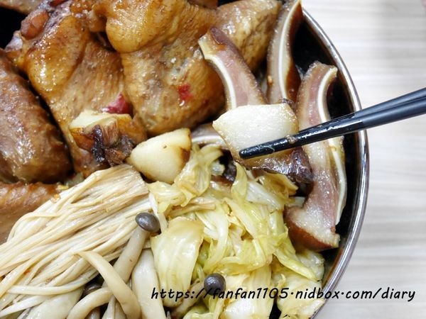 石牌好吃滷味【老三品雞腳】#石牌美食 #北投美食 #北投好吃滷味 #滷雞腳 #銅板美食 (39).JPG