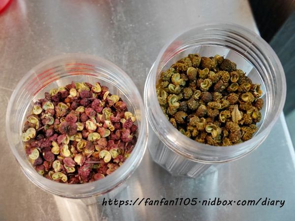 石牌好吃滷味【老三品雞腳】#石牌美食 #北投美食 #北投好吃滷味 #滷雞腳 #銅板美食 (15).JPG