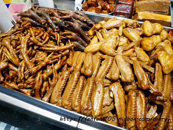 石牌好吃滷味【老三品雞腳】#石牌美食 #北投美食 #北投好吃滷味 #滷雞腳 #銅板美食 (12).JPG