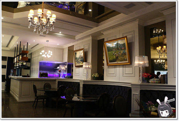 蒙娜麗莎鮮鍋物總匯：[食記]►高雄鼓山區◄令人讚嘆的歐式風格建築、各式活體現流海鮮盡在蒙娜麗莎. 佳餚品嚐館 - 海鮮鍋物總匯