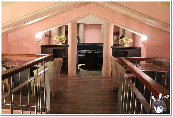 蒙娜麗莎鮮鍋物總匯：[食記]►高雄鼓山區◄令人讚嘆的歐式風格建築、各式活體現流海鮮盡在蒙娜麗莎. 佳餚品嚐館 - 海鮮鍋物總匯