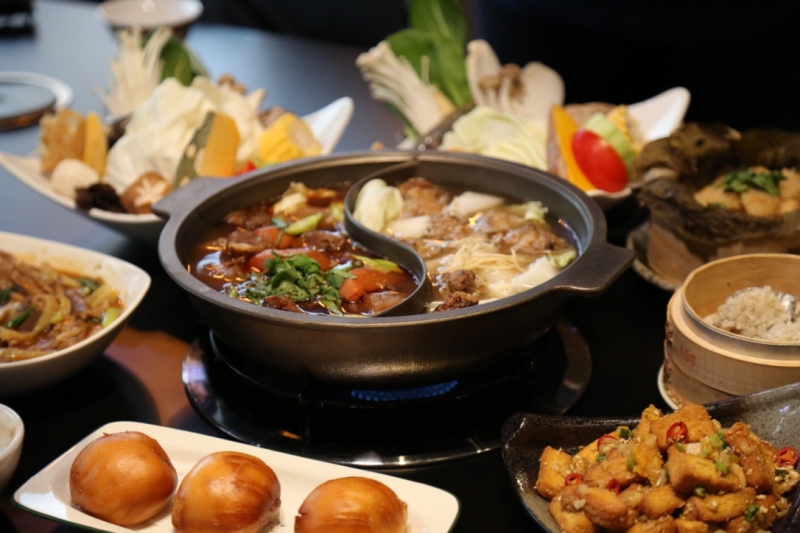 [台南]安平火鍋推薦 品悅鍋物(內有菜單)港點、熱炒 選擇多元宵夜推薦