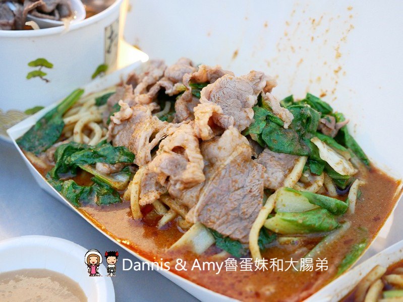 《新竹小吃》阿財羊肉炒麵。牛肉炒麵。當歸羊肉補湯 ︱空軍醫院旁 （影片）