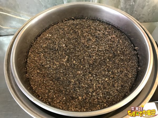 台中團購宅配美食黑木耳露》覓覓食務所-Q彈紅棗黑木耳露！養生萬靈丹血管清道夫的嚼感健康飲～台中大墩路必吃美食小吃餐廳推薦。