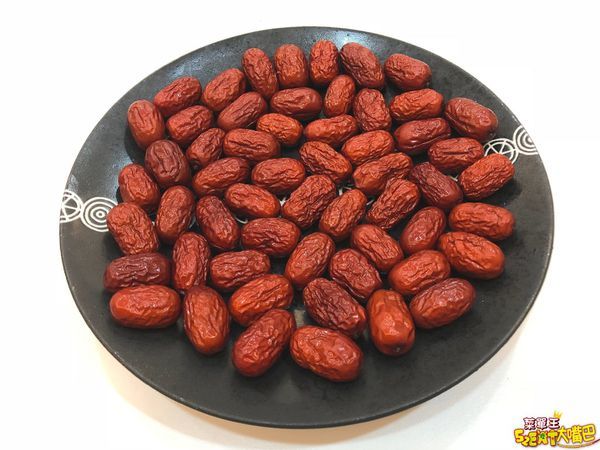 台中團購宅配美食黑木耳露》覓覓食務所-Q彈紅棗黑木耳露！養生萬靈丹血管清道夫的嚼感健康飲～台中大墩路必吃美食小吃餐廳推薦。