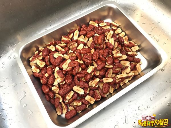 台中團購宅配美食黑木耳露》覓覓食務所-Q彈紅棗黑木耳露！養生萬靈丹血管清道夫的嚼感健康飲～台中大墩路必吃美食小吃餐廳推薦。