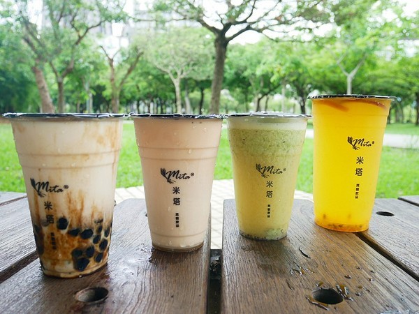 米塔黑糖飲品專賣(世貿店):米塔黑糖飲品(世貿店)-米塔集團旗下新創飲品 主打近期最夯的黑糖飲品 茶品都不錯喝 很適合炎熱的午後來一杯