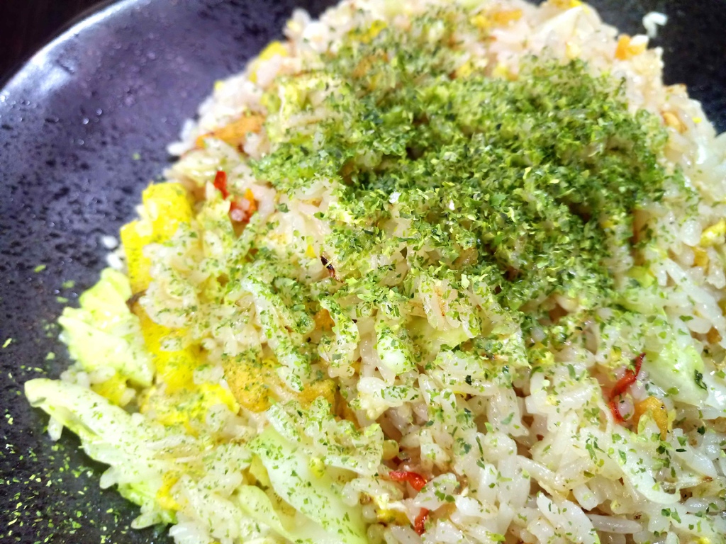 【桃園中壢】豐穀食堂☞加了紹興酒的炒飯,吃了到底會不會醉?
