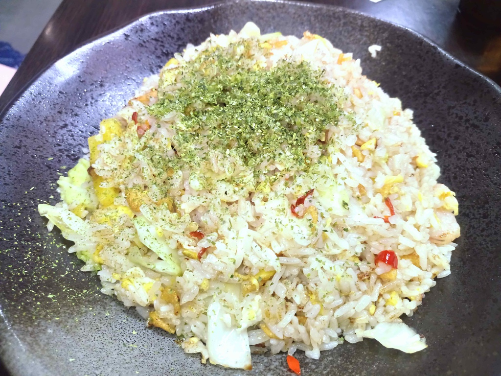 【桃園中壢】豐穀食堂☞加了紹興酒的炒飯,吃了到底會不會醉?
