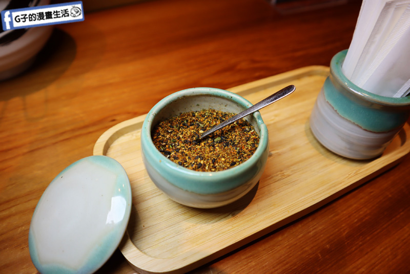 【台北信義區海鮮丼】日本橋海鮮丼 辻半-Tsujihan.微風信義.刺身.生魚片丼飯