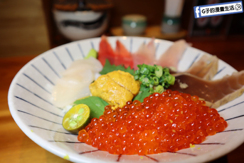 【台北信義區海鮮丼】日本橋海鮮丼 辻半-Tsujihan.微風信義.刺身.生魚片丼飯