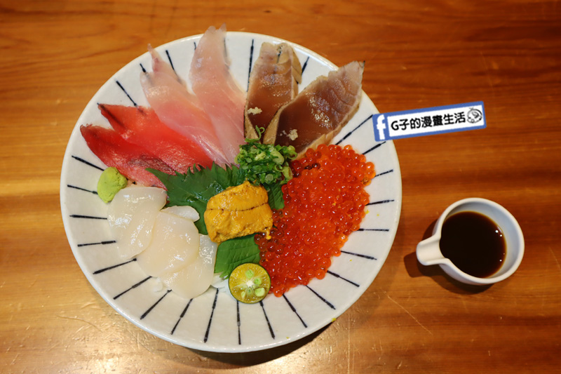 【台北信義區海鮮丼】日本橋海鮮丼 辻半-Tsujihan.微風信義.刺身.生魚片丼飯