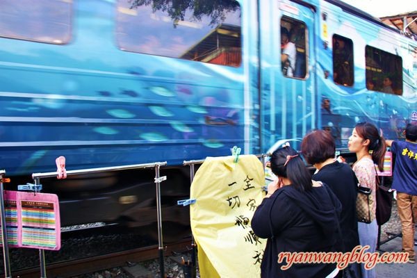 平溪一日遊-十分老街