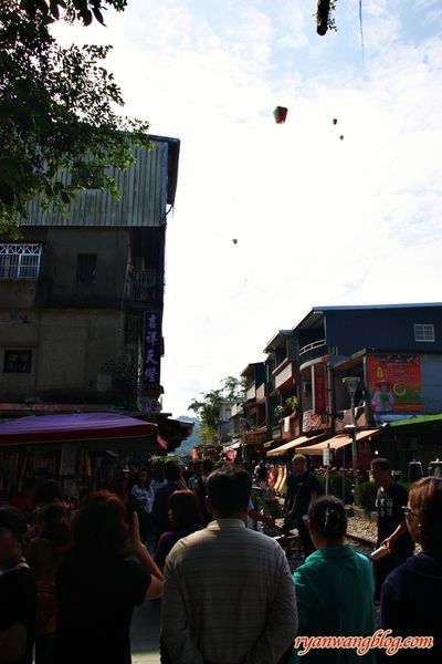 平溪一日遊-十分老街