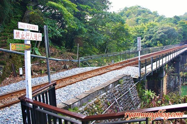 平溪一日遊-十分老街