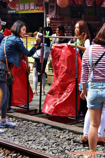 平溪一日遊-十分老街
